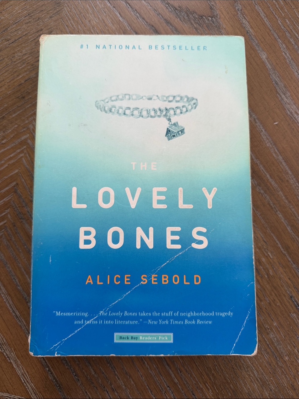 The Lovely Bones by-Alice Sebold paperback